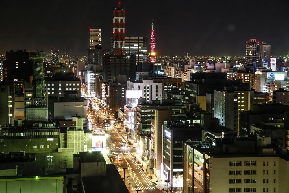 Royton Sapporo Hotel Екстер'єр фото View of the city at night